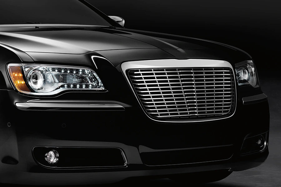 Ang Automotive Grille: Kung saan Natutugunan ng Design Identity ang Engineering Precision